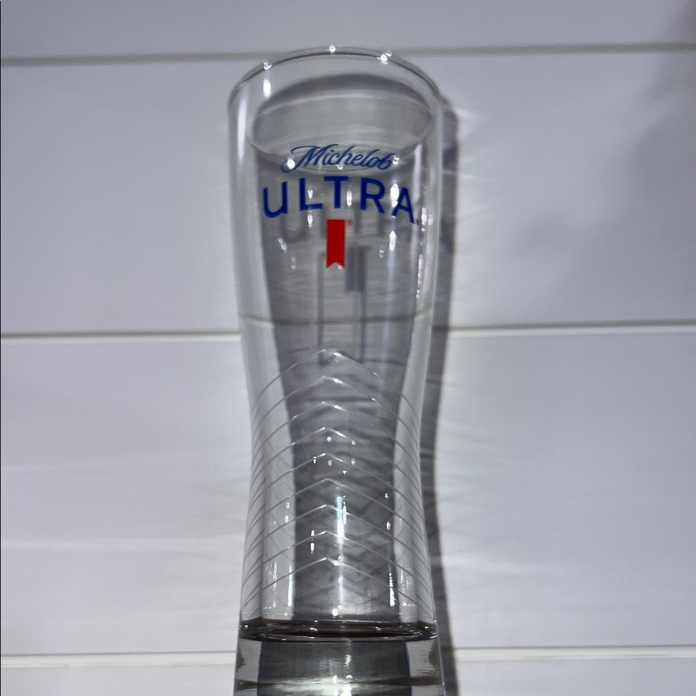 BNIB - Michelob Ultra Pint Glass Set - Picture 4 of 9